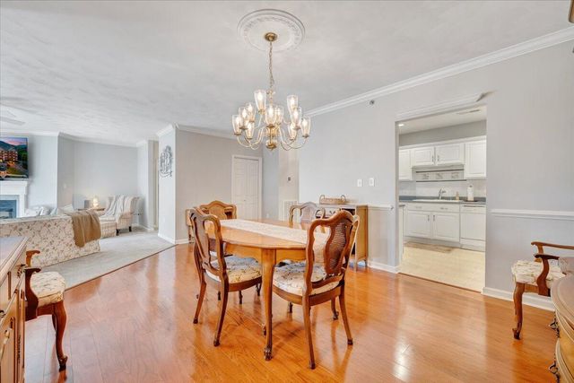 4448 Pheasant Ridge Rd Apt 304, Roanoke, VA 24014