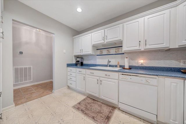 4448 Pheasant Ridge Rd Apt 304, Roanoke, VA 24014