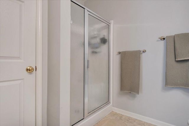 4448 Pheasant Ridge Rd Apt 304, Roanoke, VA 24014