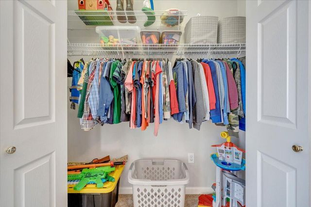 4448 Pheasant Ridge Rd Apt 304, Roanoke, VA 24014