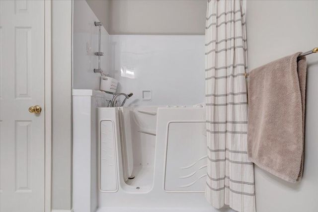 4448 Pheasant Ridge Rd Apt 304, Roanoke, VA 24014