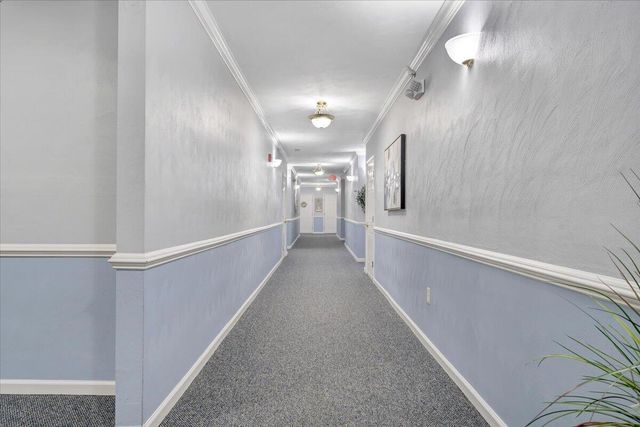 4448 Pheasant Ridge Rd Apt 304, Roanoke, VA 24014