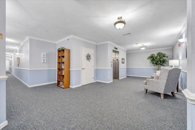 4448 Pheasant Ridge Rd Apt 304, Roanoke, VA 24014