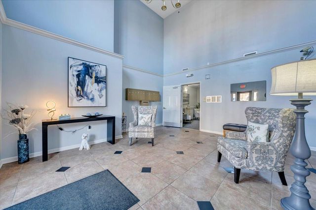 4448 Pheasant Ridge Rd Apt 304, Roanoke, VA 24014