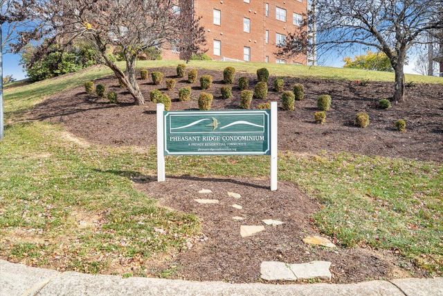 4448 Pheasant Ridge Rd Apt 304, Roanoke, VA 24014