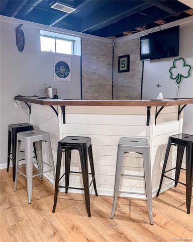 468 Windy Bluff, Flushing, MI 48433