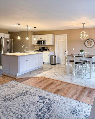 468 Windy Bluff, Flushing, MI 48433