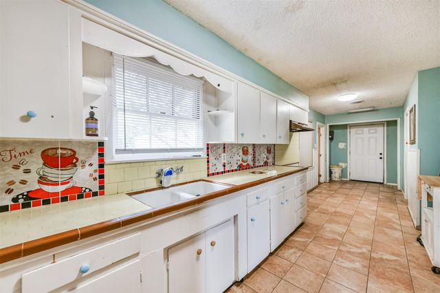 1732 Highway 3, La Marque, TX 77568