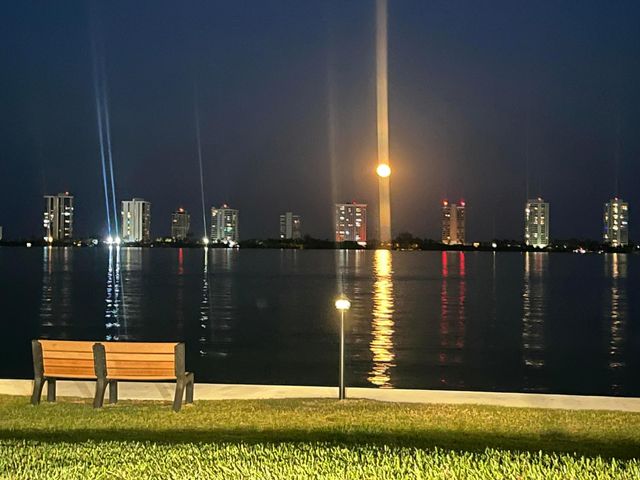 1105 Lake Shore Drive 104, Lake Park, FL 33403