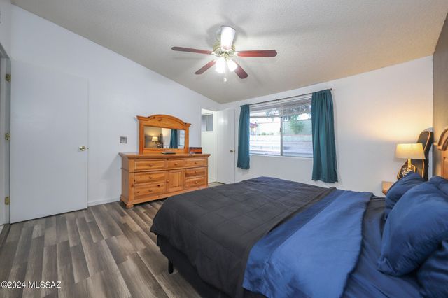 9789 E Burnett Street, Tucson, AZ 85730