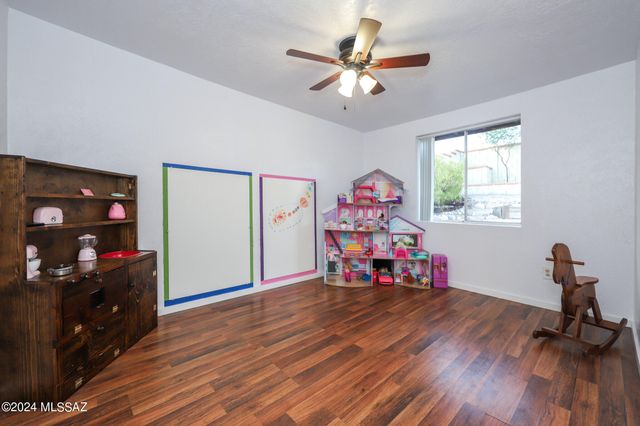 9789 E Burnett Street, Tucson, AZ 85730