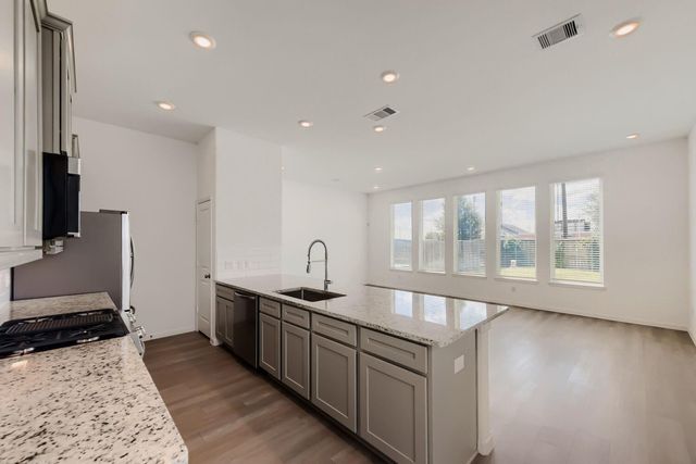 4146 Balboa Drive, Iowa Colony, TX 77583