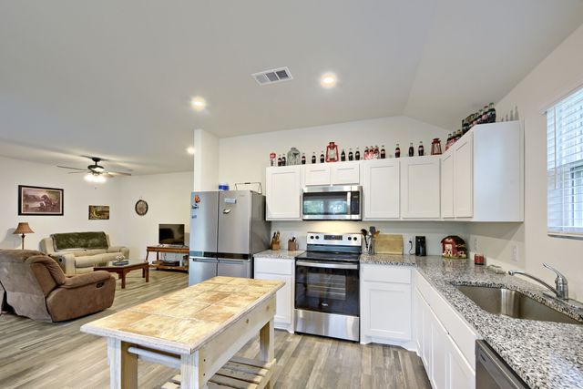420 Jameson Street, Springtown, TX 76082