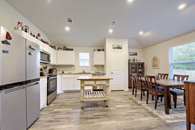 420 Jameson Street, Springtown, TX 76082