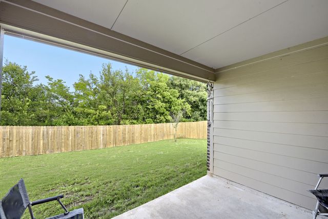420 Jameson Street, Springtown, TX 76082