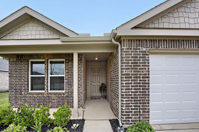 420 Jameson Street, Springtown, TX 76082
