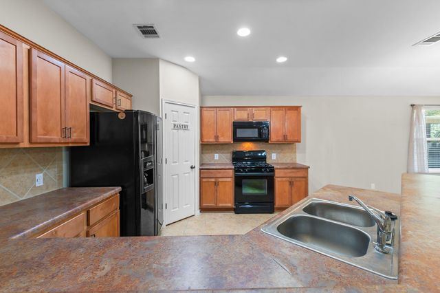 110 Walnut Creek DR, Cedar Park, TX 78613