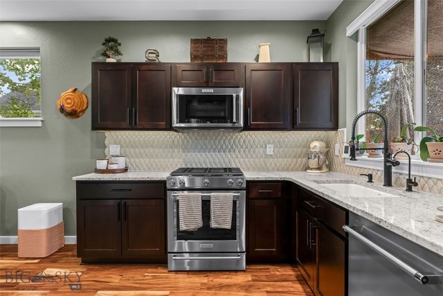 4448 Shadowglen Drive, Bozeman, MT 59718