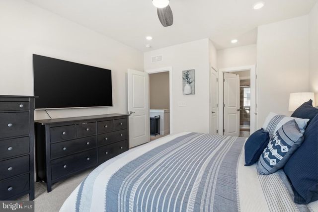 925 ANVIL CT, Phoenixville, PA 19460