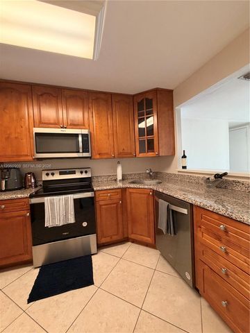 3375 N Country Club Drive 602, Aventura, FL 33180