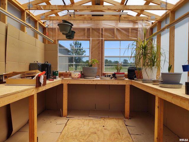 1640 PLEASANT RIDGE Road, Vienna, IL 62995