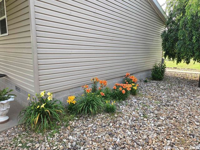 1640 PLEASANT RIDGE Road, Vienna, IL 62995