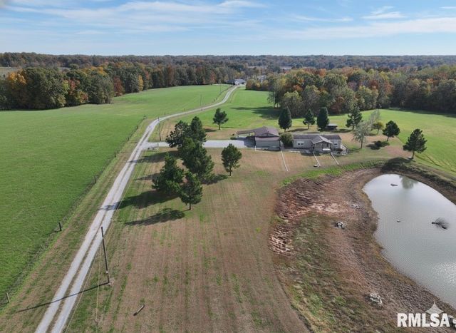 1640 PLEASANT RIDGE Road, Vienna, IL 62995