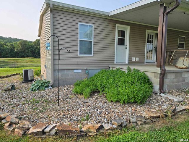 1640 PLEASANT RIDGE Road, Vienna, IL 62995