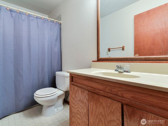 1605 27th Avenue SE, Puyallup, WA 98374