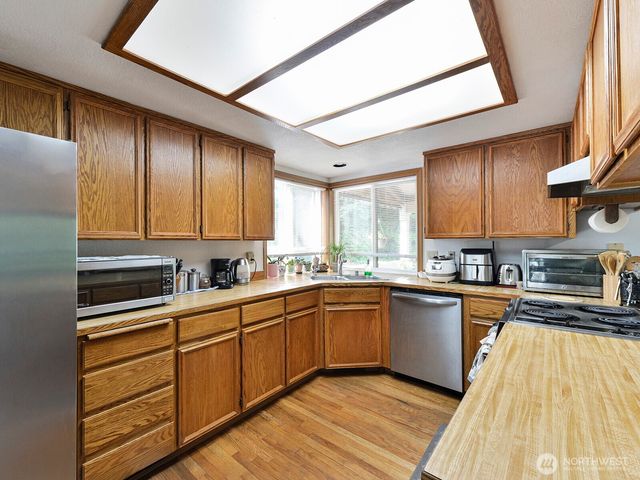 1605 27th Avenue SE, Puyallup, WA 98374