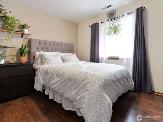 1605 27th Avenue SE, Puyallup, WA 98374