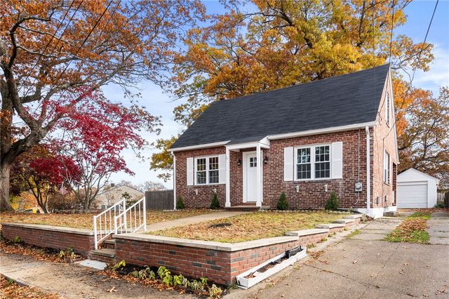 11 Hornbine Street, Cranston, RI 02919