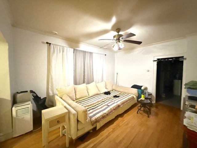 7130 S Green Street, Chicago, IL 60621
