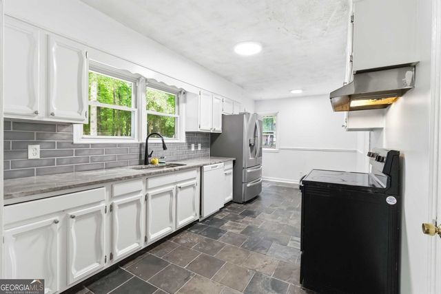 265 Winding Stream Trail, Hampton, GA 30228