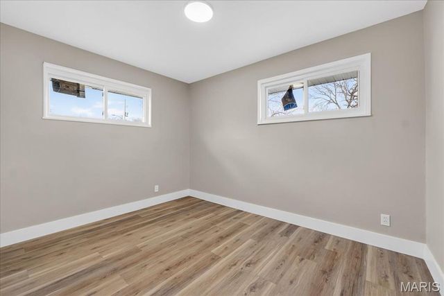 5662 Parchester Drive, Ferguson, MO 63121