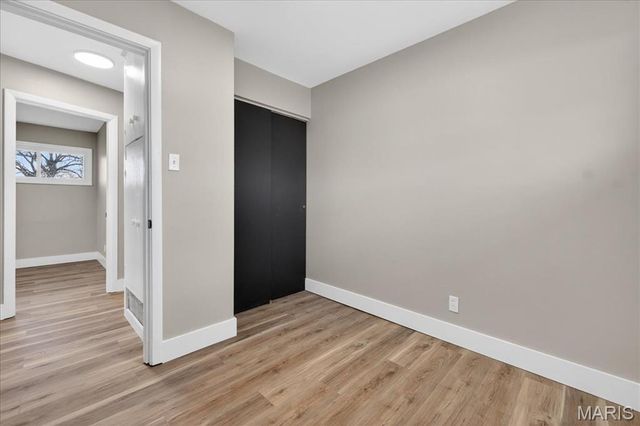 5662 Parchester Drive, Ferguson, MO 63121