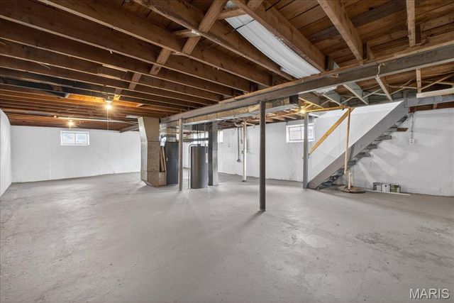 5662 Parchester Drive, Ferguson, MO 63121