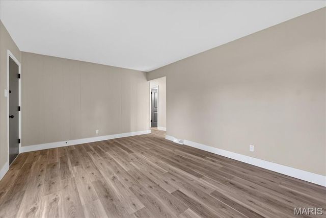 5662 Parchester Drive, Ferguson, MO 63121