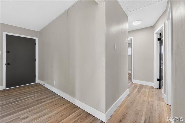 5662 Parchester Drive, Ferguson, MO 63121