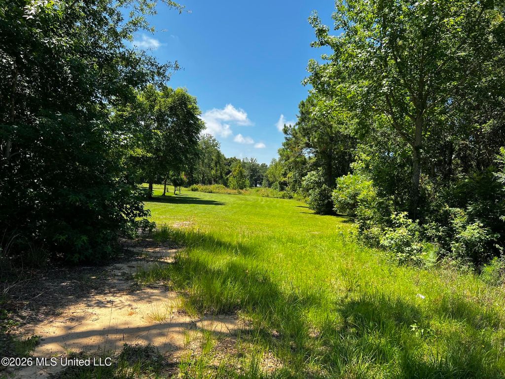 788 Everett Street, Pass Christian, MS 39571
