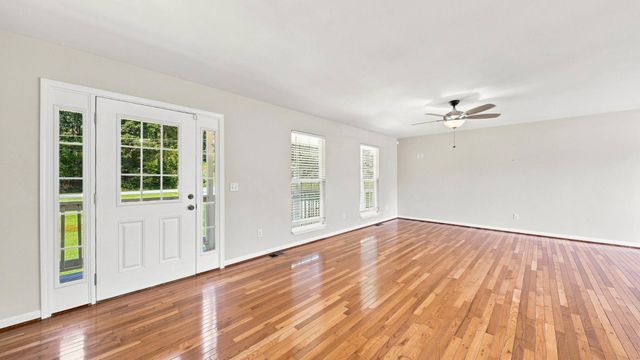 5742 Keith Road, Ringgold, GA 30736