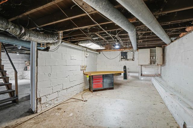 1201 S Cowen Street, Garrett, IN 46738