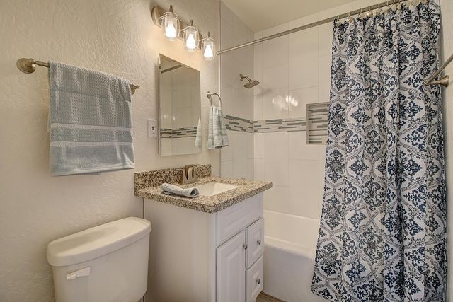 224 W Glenrosa Avenue, Phoenix, AZ 85013