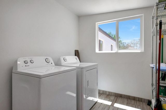 224 W Glenrosa Avenue, Phoenix, AZ 85013