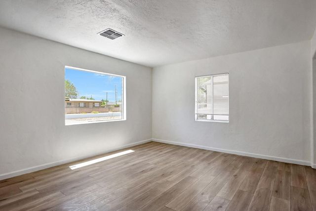 224 W Glenrosa Avenue, Phoenix, AZ 85013