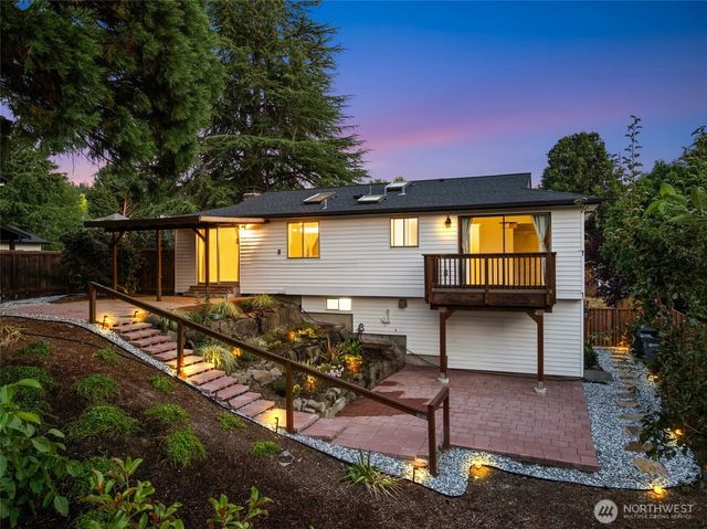 11212 NE 145th Street, Kirkland, WA 98034