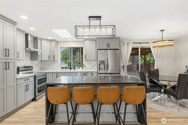 11212 NE 145th Street, Kirkland, WA 98034