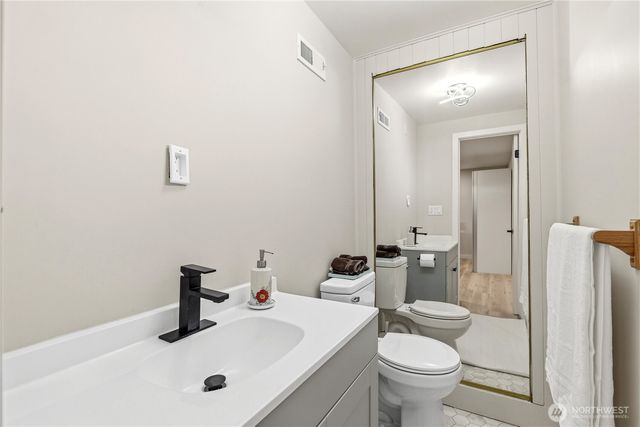 11212 NE 145th Street, Kirkland, WA 98034