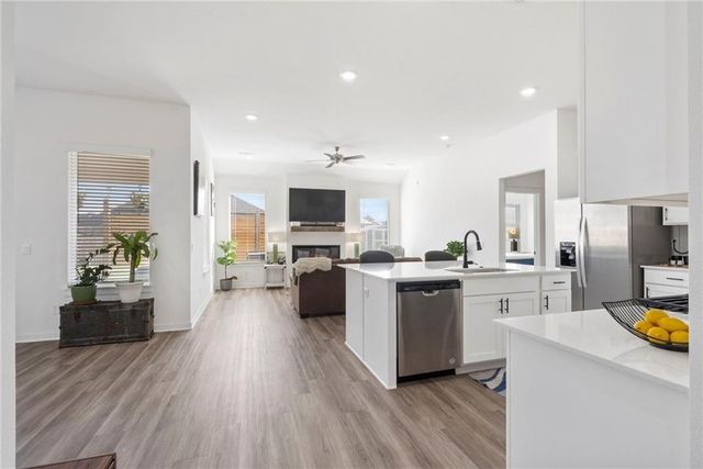 306 N Anser Bend, Farmington, AR 72730