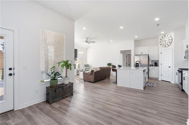 306 N Anser Bend, Farmington, AR 72730